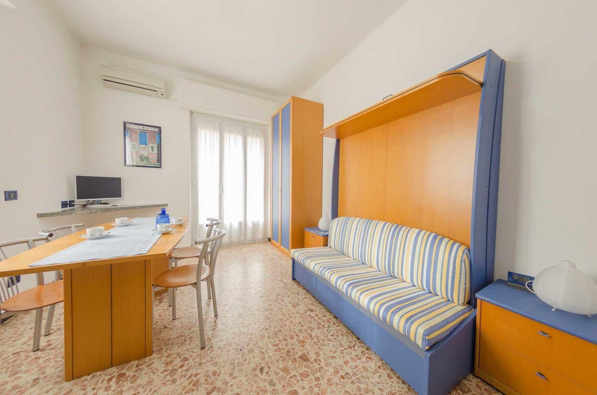 Residenza Adelaide Aparthotel Finale Ligure Exterior foto