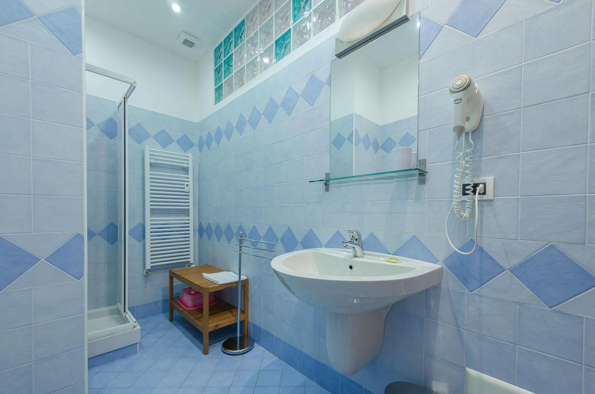 Residenza Adelaide Aparthotel Finale Ligure Exterior foto