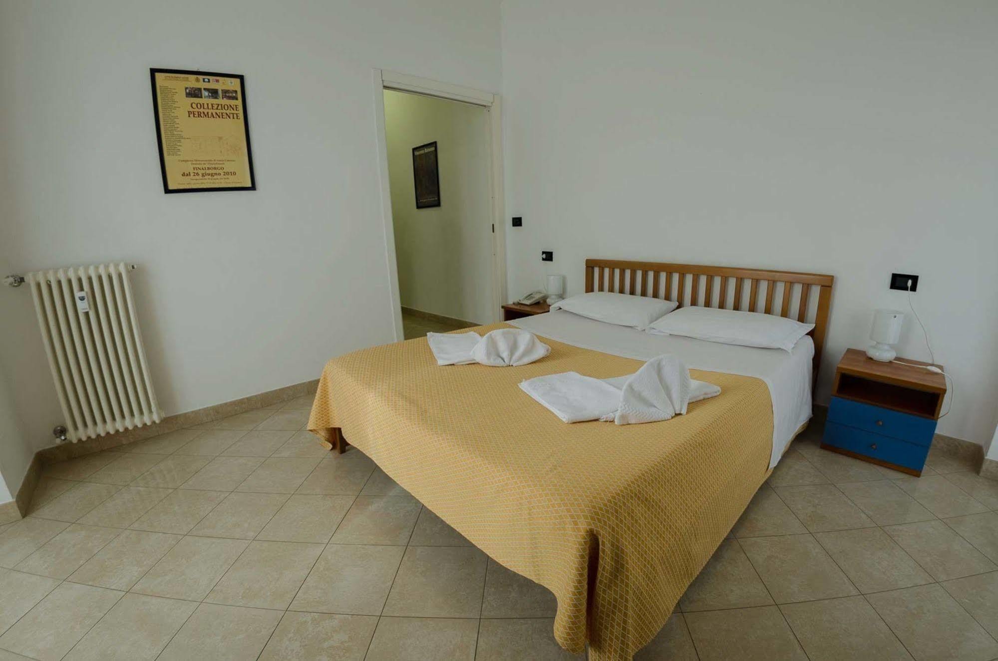 Residenza Adelaide Aparthotel Finale Ligure Exterior foto