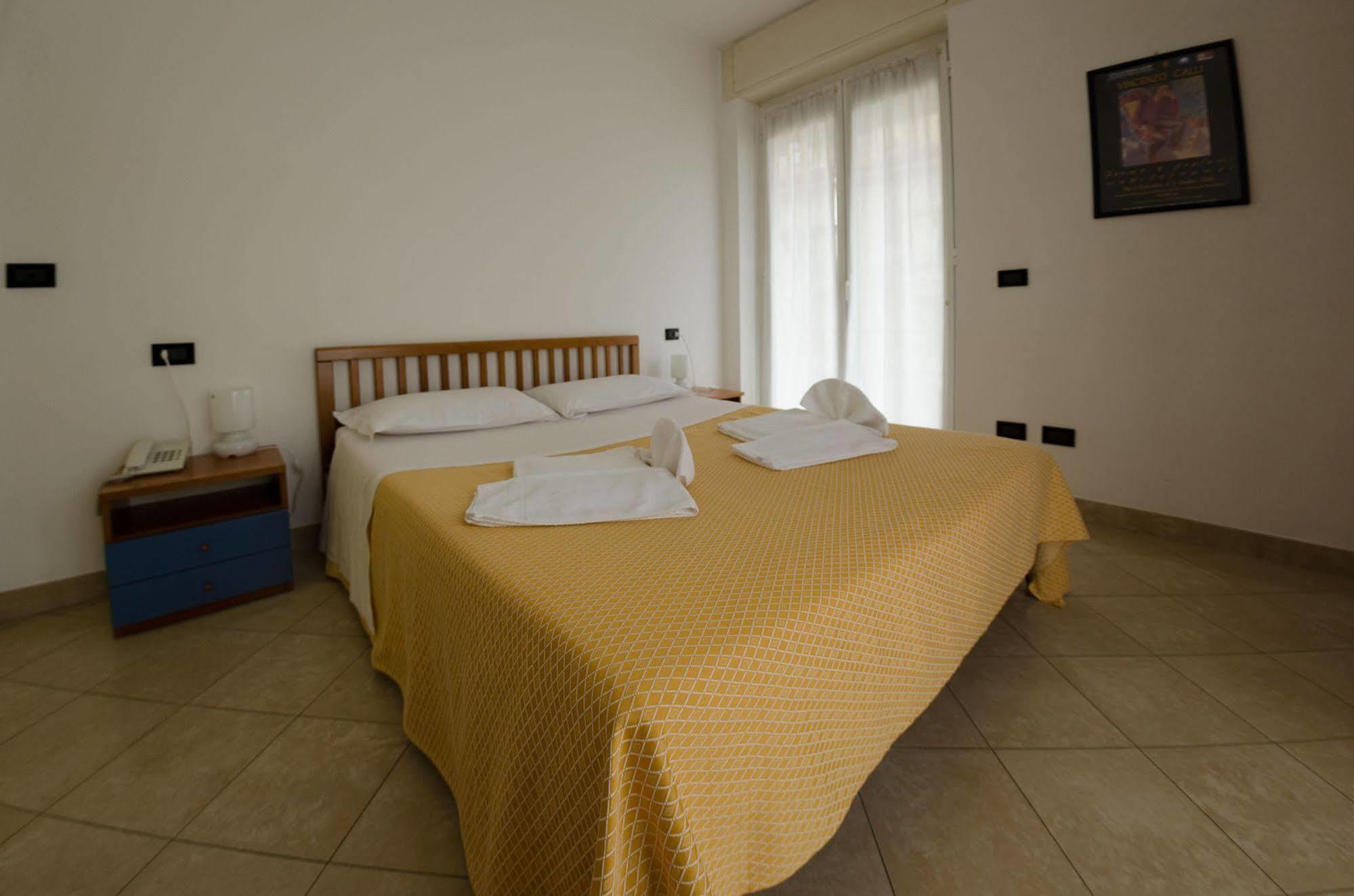 Residenza Adelaide Aparthotel Finale Ligure Exterior foto